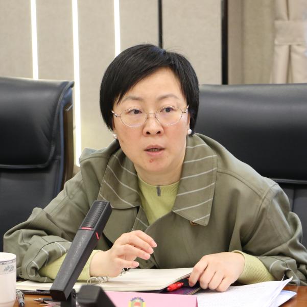 俞颖介绍了"业委会规范化履职"相关背景,本次调研旨在以普陀和甘泉各