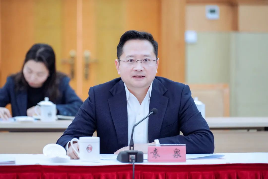 奉贤区人民政府与东浩兰生集团签署新一轮战略合作协议