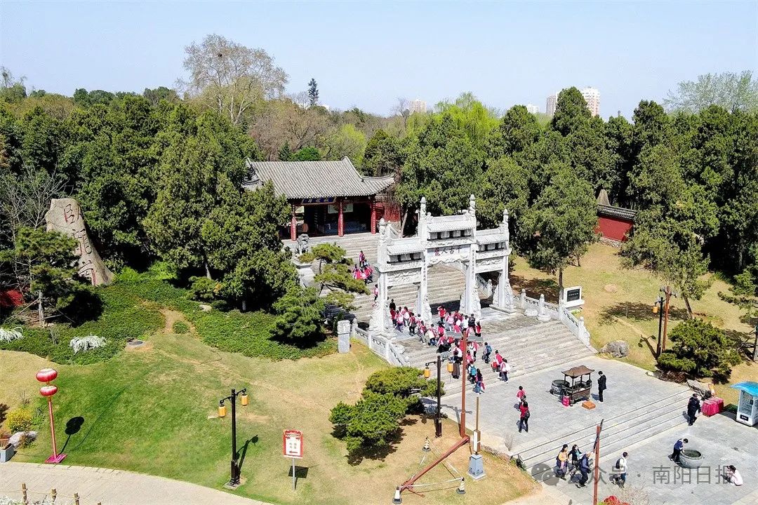我和我的城市丨卧龙岗文化园:春之意境 史之深情_澎湃号·政务_澎湃
