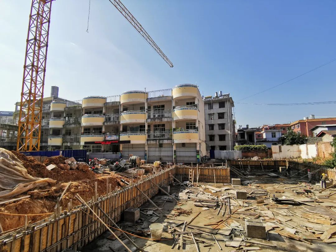 思茅区幼儿园总园综合楼建设项目建筑面积2400平方米,建成后将进一步