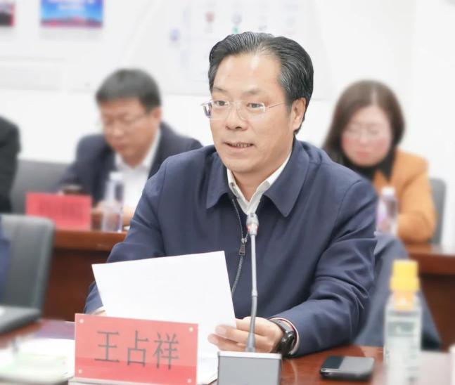 两大项目集中签约落地阜平