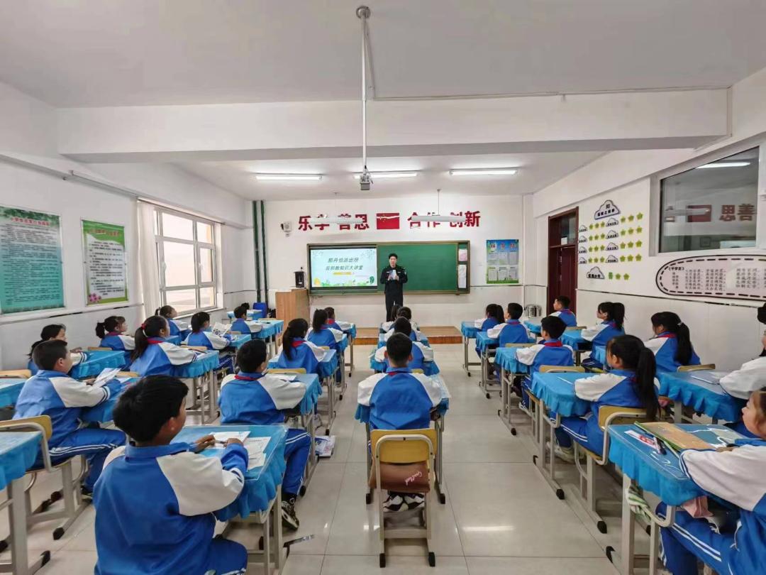 东丰县第二中学图片图片