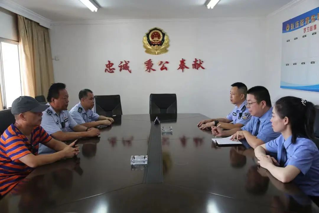 与相关部门就如何保护鸟类开展磋商2021年以来,武夷山市检察院共办理