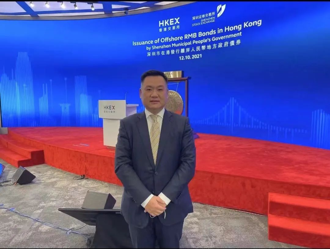 熊力颋表示,金融行业有个显著特点,就是"老当益壮",经验和人脉积累的