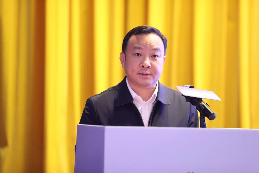 骆小林表示,江西银行作为省属法人银行,始终把红谷滩区作为重要的战略