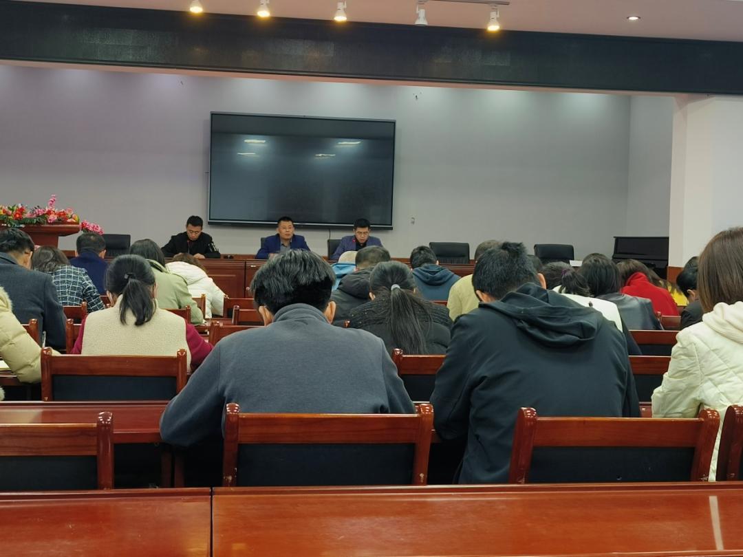 城阳二中爱心社开展"梦想之光快乐课堂"启动仪式.