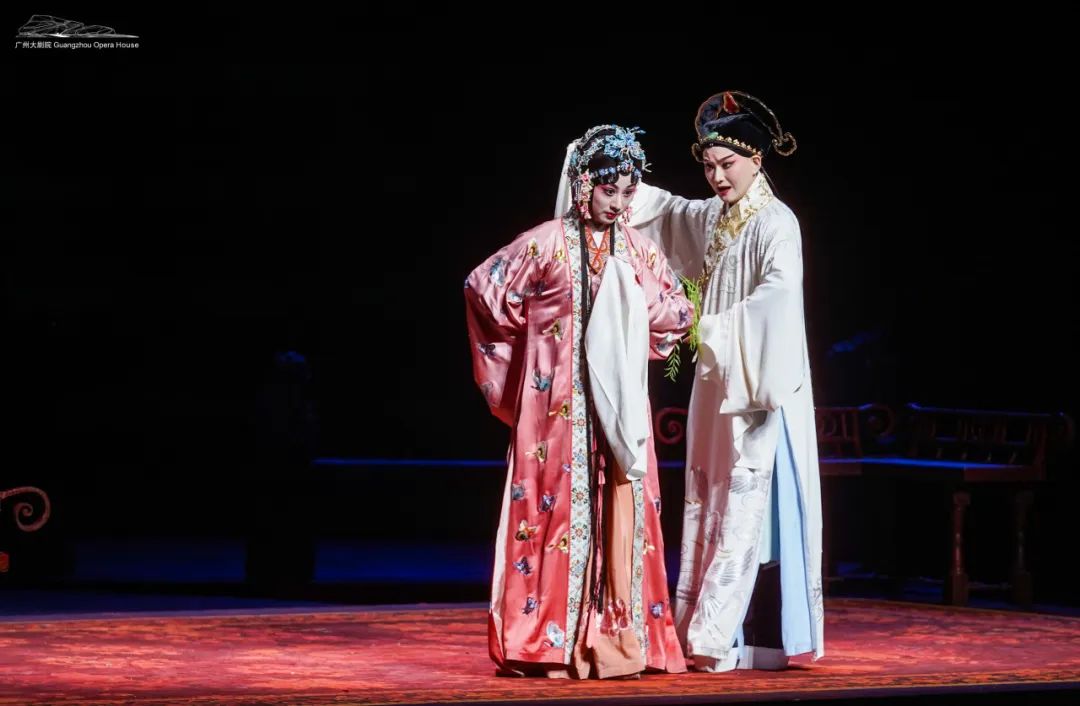 演出回顾丨全本《牡丹亭》再绽芳华,古韵新姿共绘传世经典_澎湃号·湃