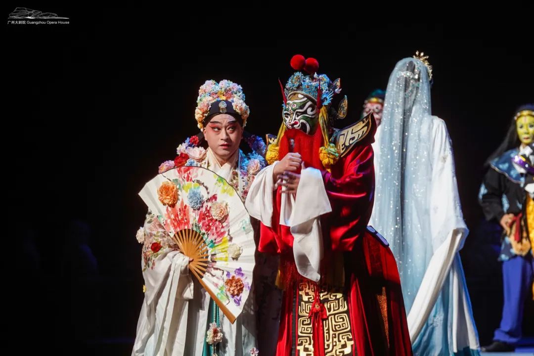 演出回顾丨全本《牡丹亭》再绽芳华,古韵新姿共绘传世经典_澎湃号·湃