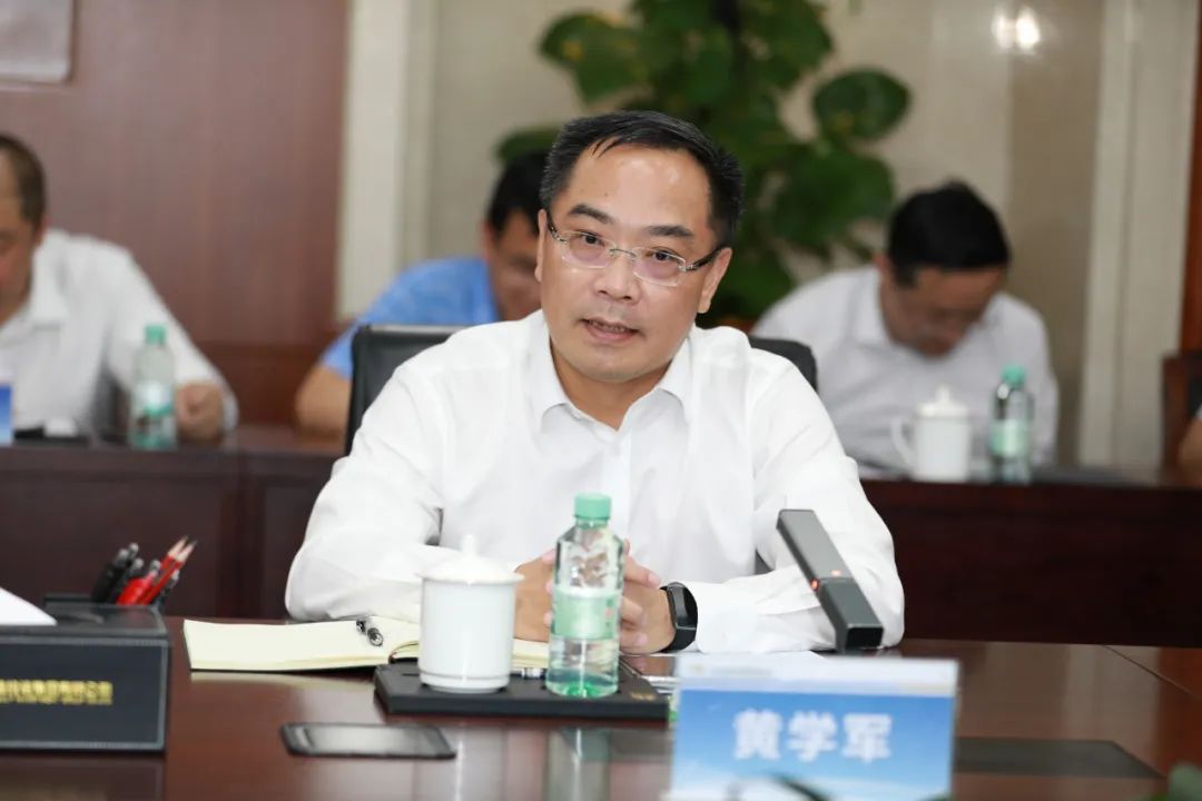 北海市委常委,常务副市长谭秀洪,市委常委,秘书长郑定雄,副市长孙环志