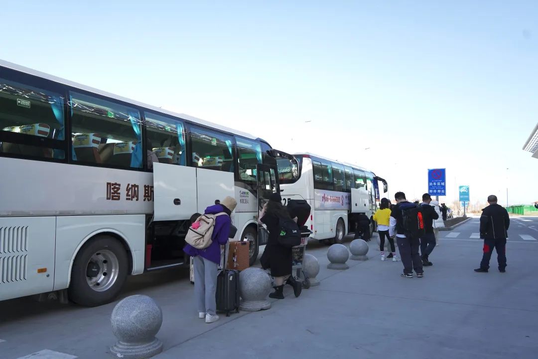 【玩转富蕴】深圳,上海组团包机直飞可可托海,畅滑春雪!