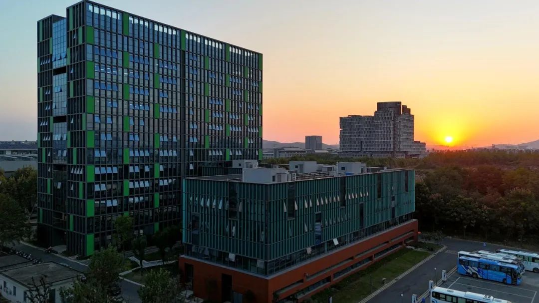 13万平方米东大新大楼3