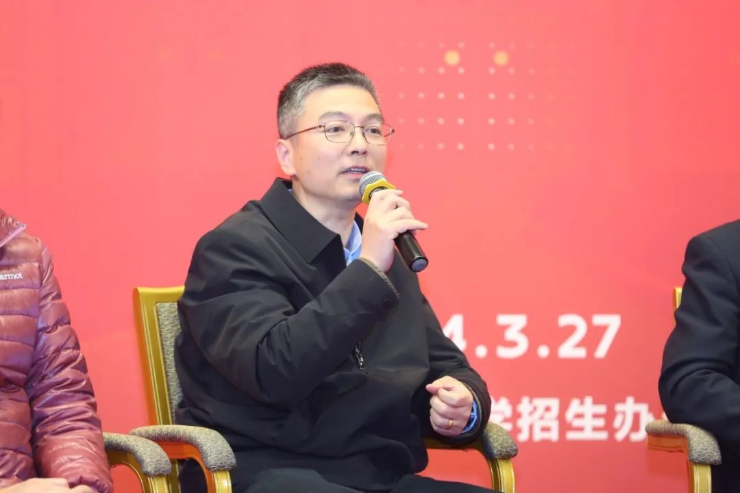 全国120中学校长提问北大教授