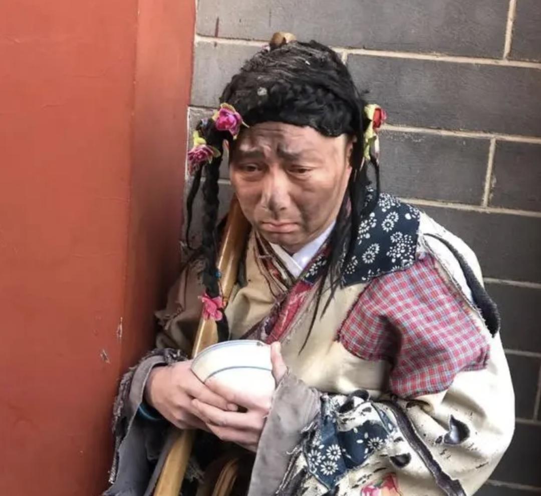 演"乞丐"也能成顶流?他还有个身份!_澎湃号·政务_澎湃新闻-the paper
