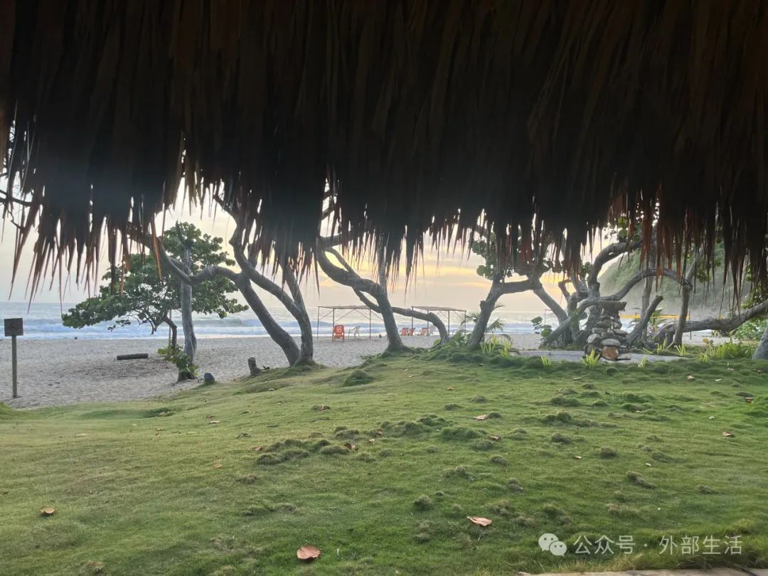 加勒比海边有座山叫sierra nevada de santa marta,最高峰5720米,山脉