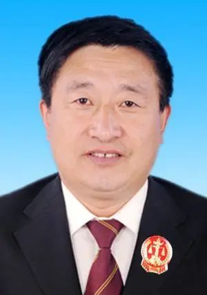 李伟峰宁城县人民法院大双庙法庭 庭长作为一名法院工作人员,我深刻