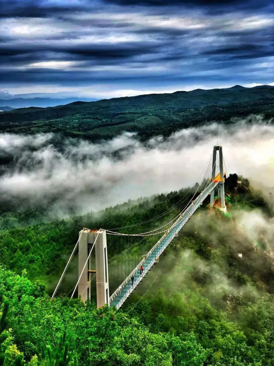 龙井碧岩山风景介绍图片