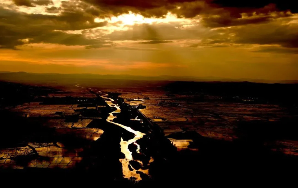 小贴士地址:琵岩山风景区-北门吉林省延边朝鲜族自治