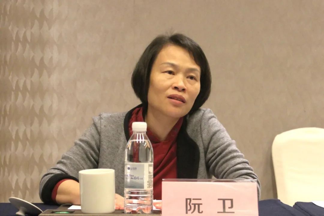 马永福,委员施小东,朱伟峰,周洋毅,张恩军,张海燕,王炜等参加会议