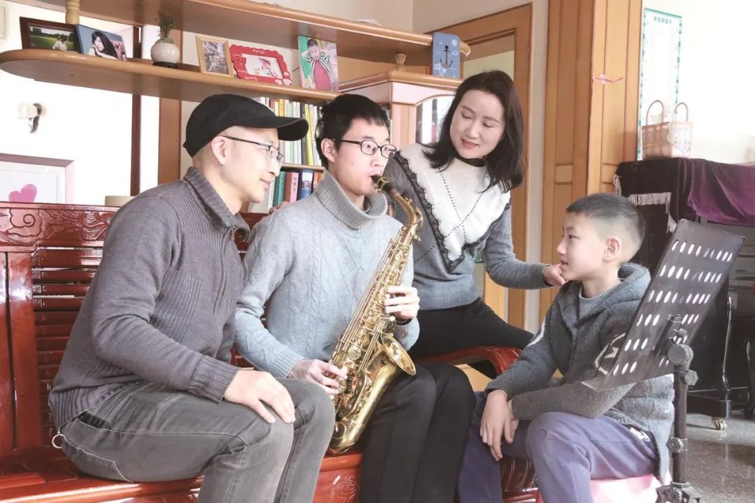 儿子两岁时确诊"听力残疾",这个妈妈最终创造了奇迹