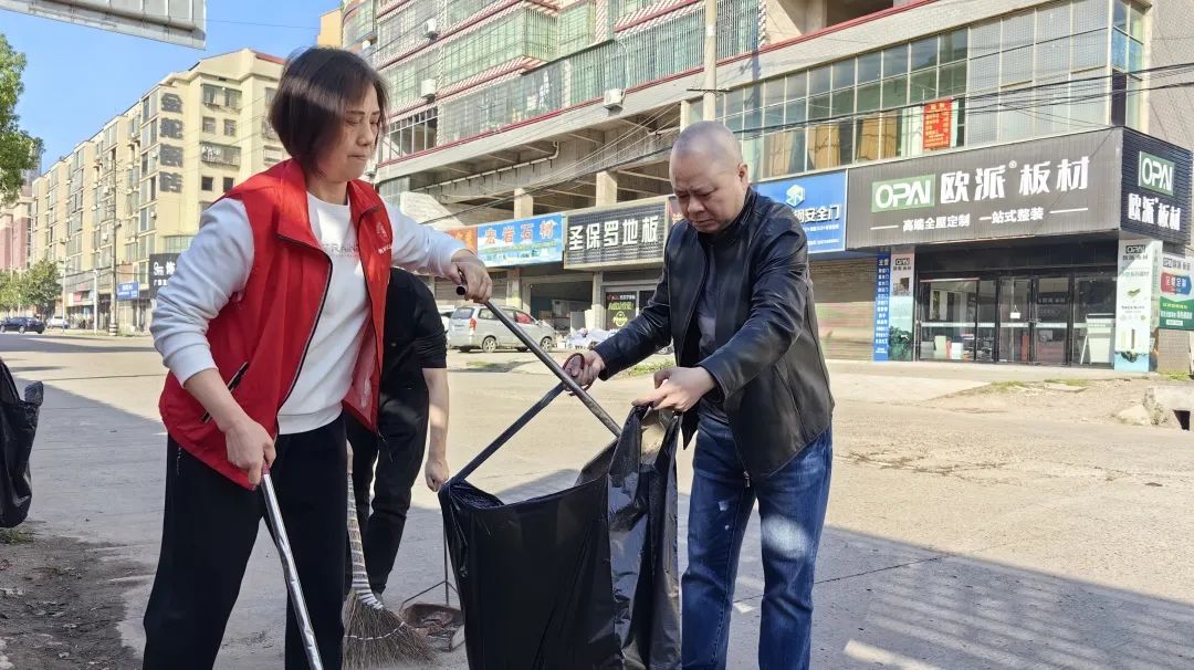 我为群众办实事助力创文巩卫共建美好家园