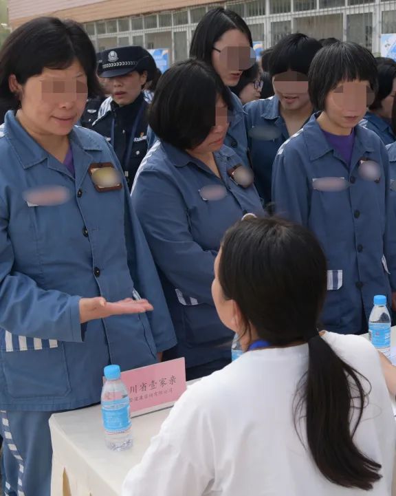 原来此次监狱邀请的企业来自服务类,物业类,服装制造类,销售类等行业