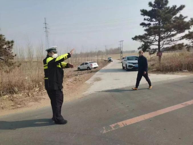 文明祭扫 平安清明丨四平交警发布2024年清明节"两公布一提示"_澎湃号