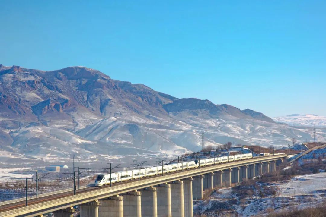 清明假期草原铁路运能再提升!