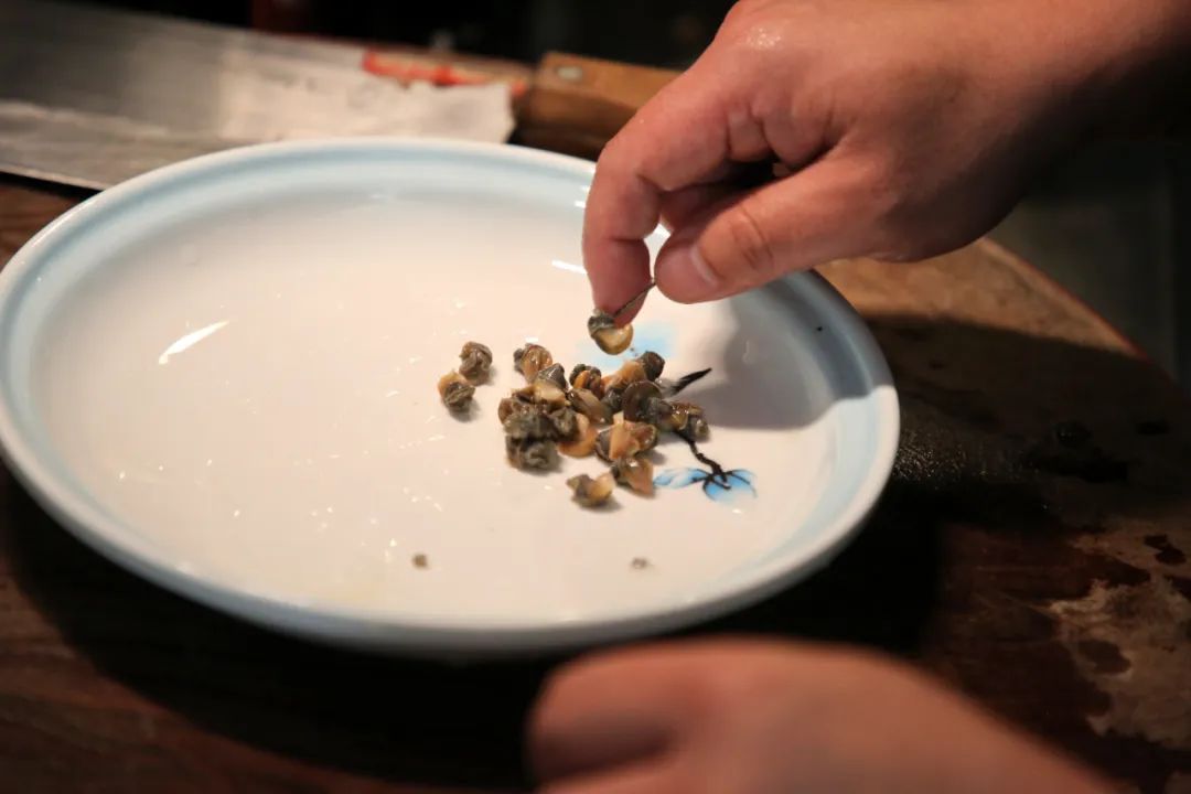 来湖州61寻江南|最肥清明螺,最糯芽麦圆_澎湃号