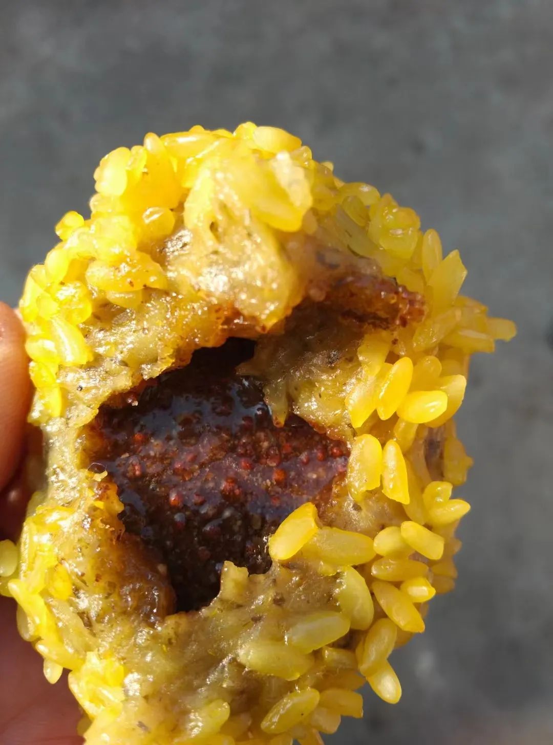 妈妈的味道,一口黄花粑粑忆家乡!