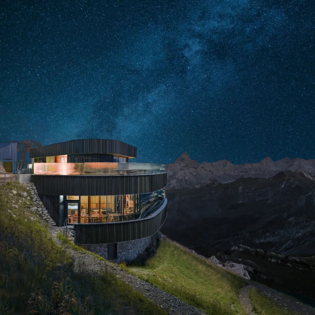 沃斯拍摄高山建筑作品,是想通过这些作品表明人类在大自然中的足迹并