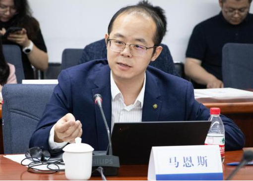“中国特色新型智库建设十周年回顾与展望——‘广东实践’的经验与启示”研讨会在深圳召开