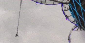 半空中怎么挂着一个人?_澎湃号·政务_澎湃新闻-the paper