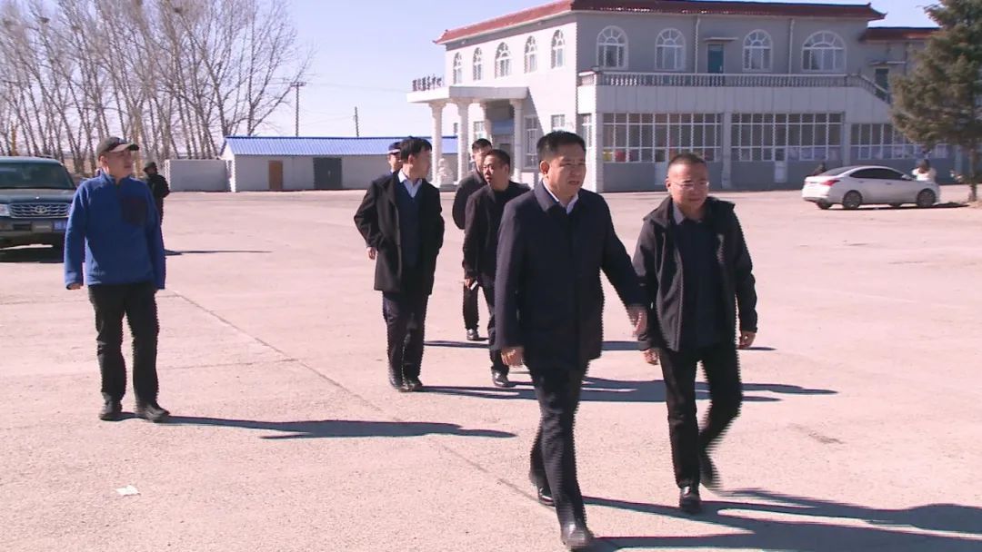 市领导梁春华检查指导清明期间安全防火工作_澎湃号·政务_澎湃新闻