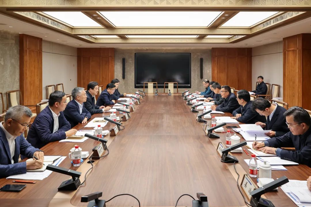 赵建军带队赴沪拜访铁路上海局和民航华东局及企业高管