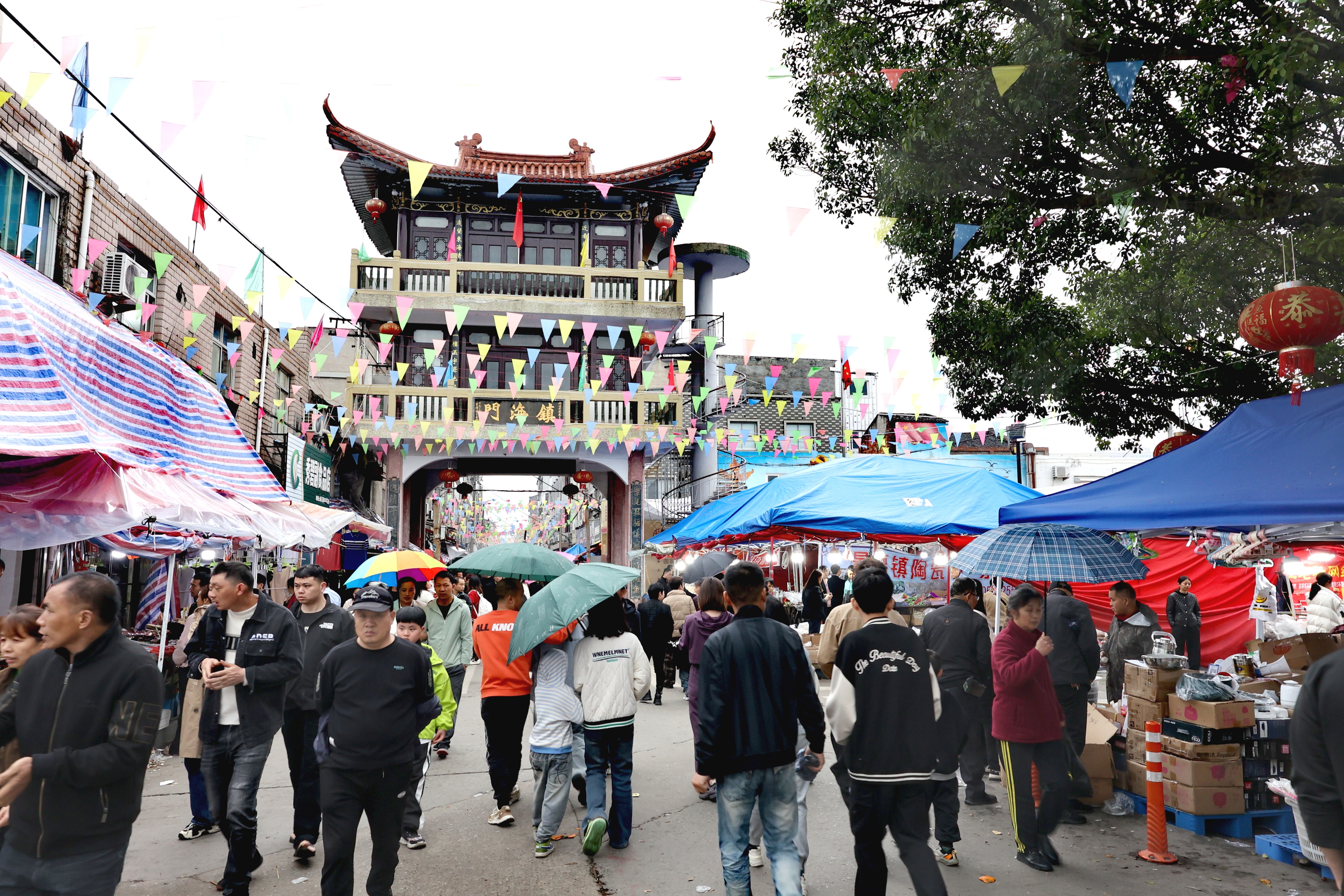 镇海门(特约记者 徐洪娒/摄)据介绍,海安是一座具有600多年历史的古城