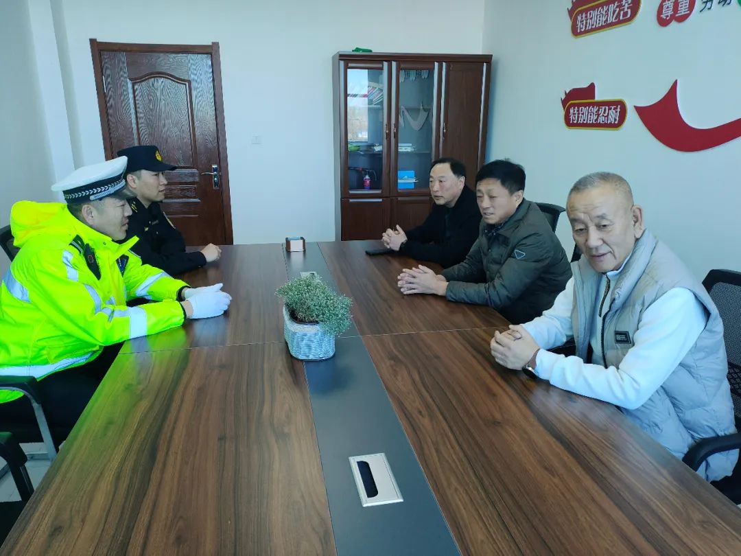 检查中,工作组先后深入辖区大安市客运公司和安广镇客运公司,通过gps