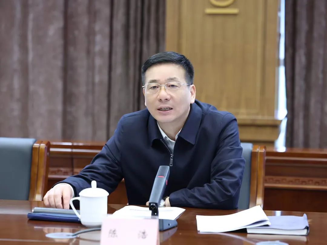 工作及市招商中心(特战队)工作情况;王捷,陈斌,沈云逸,范文垒,董玮玮