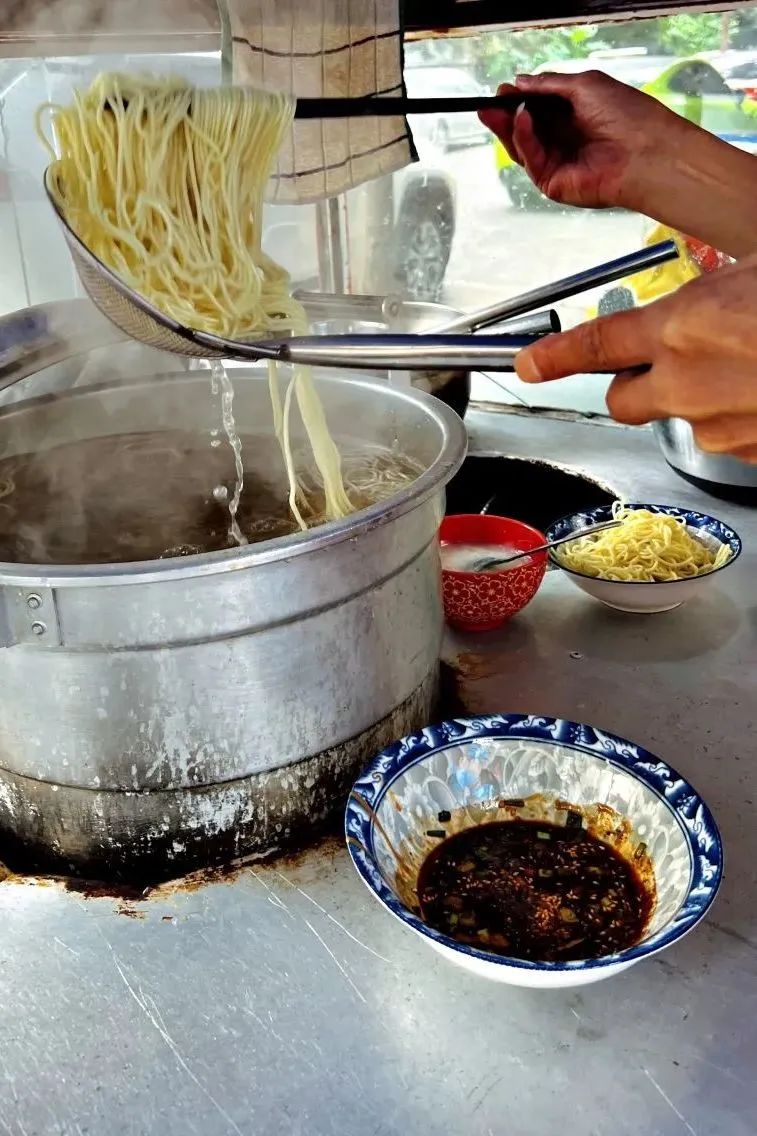 成都人心尖尖上那碗面,你吃过吗?_澎湃号·政务_澎湃新闻-the paper