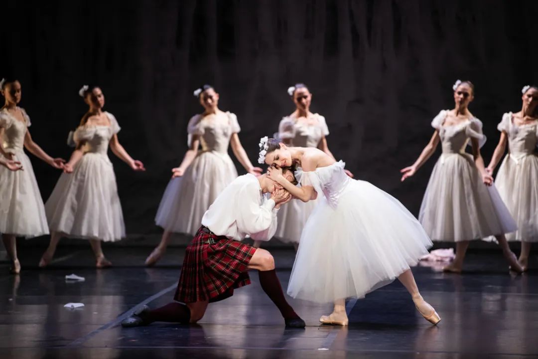 1836 年在哥本哈根的丹麦皇家歌剧院首演