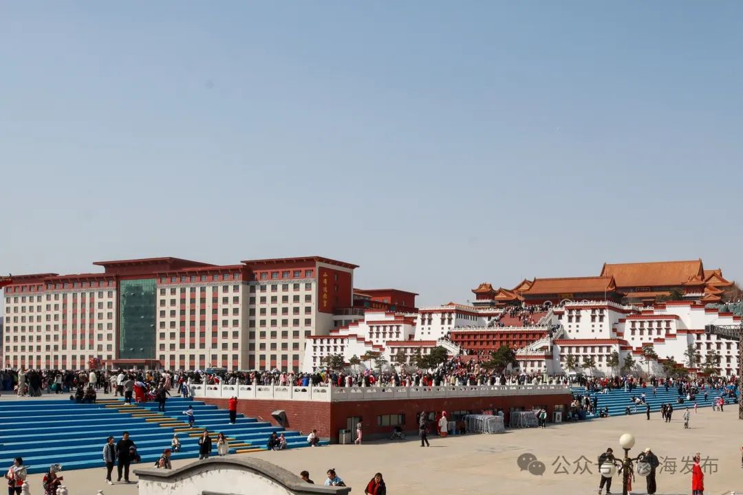 清明假期首日辽西九华山风景区游客量超过156万人次