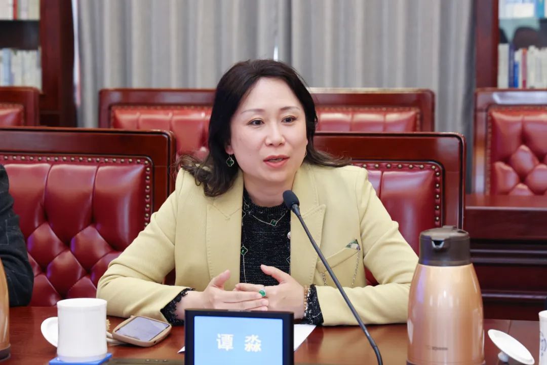 当面沟通交流用心用情办理市中院召开代表委员建议提案