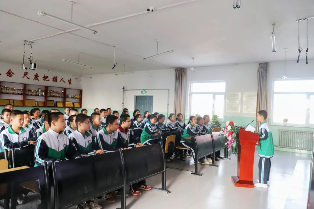 【亮诚信 展形象 开新局】让诚信之花香飘校园_澎