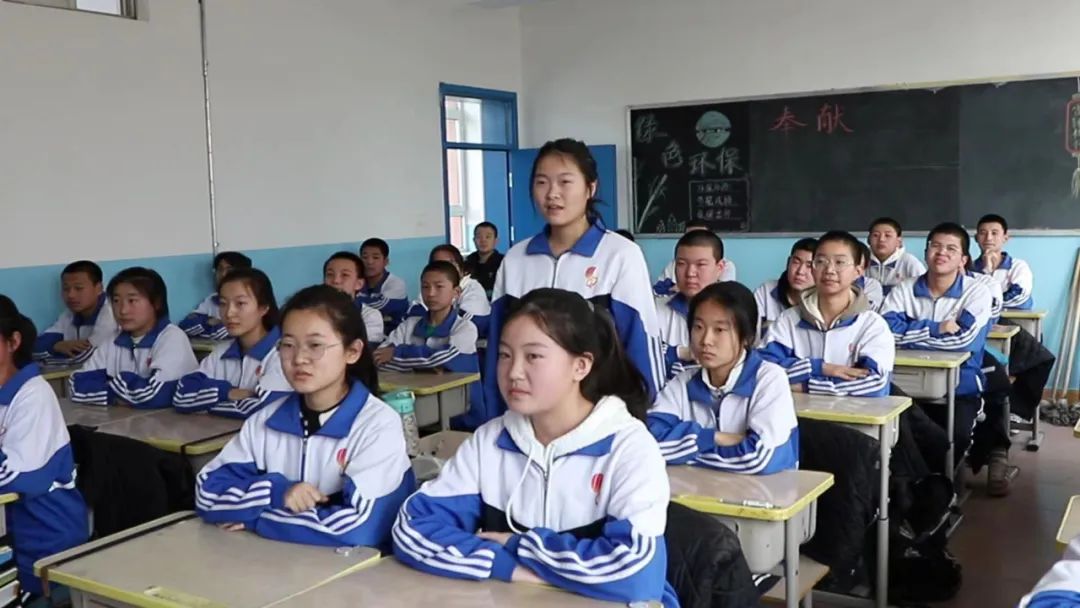 亮诚信展形象开新局让诚信之花香飘校园