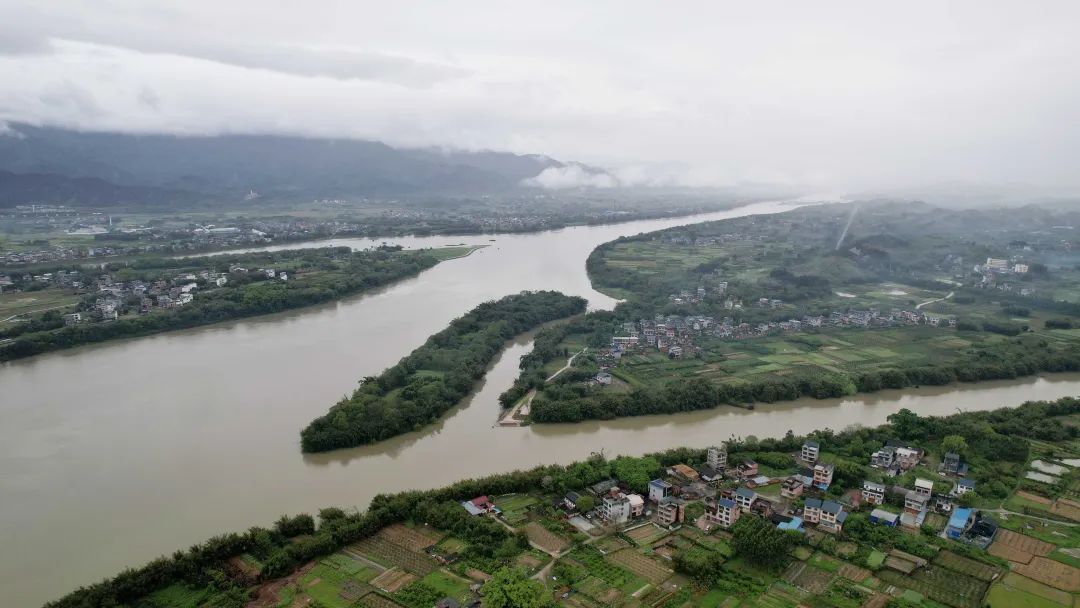 日前,据柳州水文中心发布信息,4月进入汛期,今年柳州市的江河水情总体