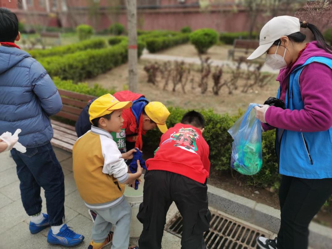 小手拉大手活动照片图片