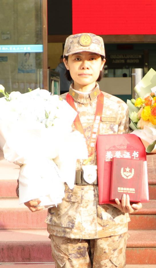 文职荣耀,向先锋学习② | 立过二等功,拿过国家级专利,这个女文职了不