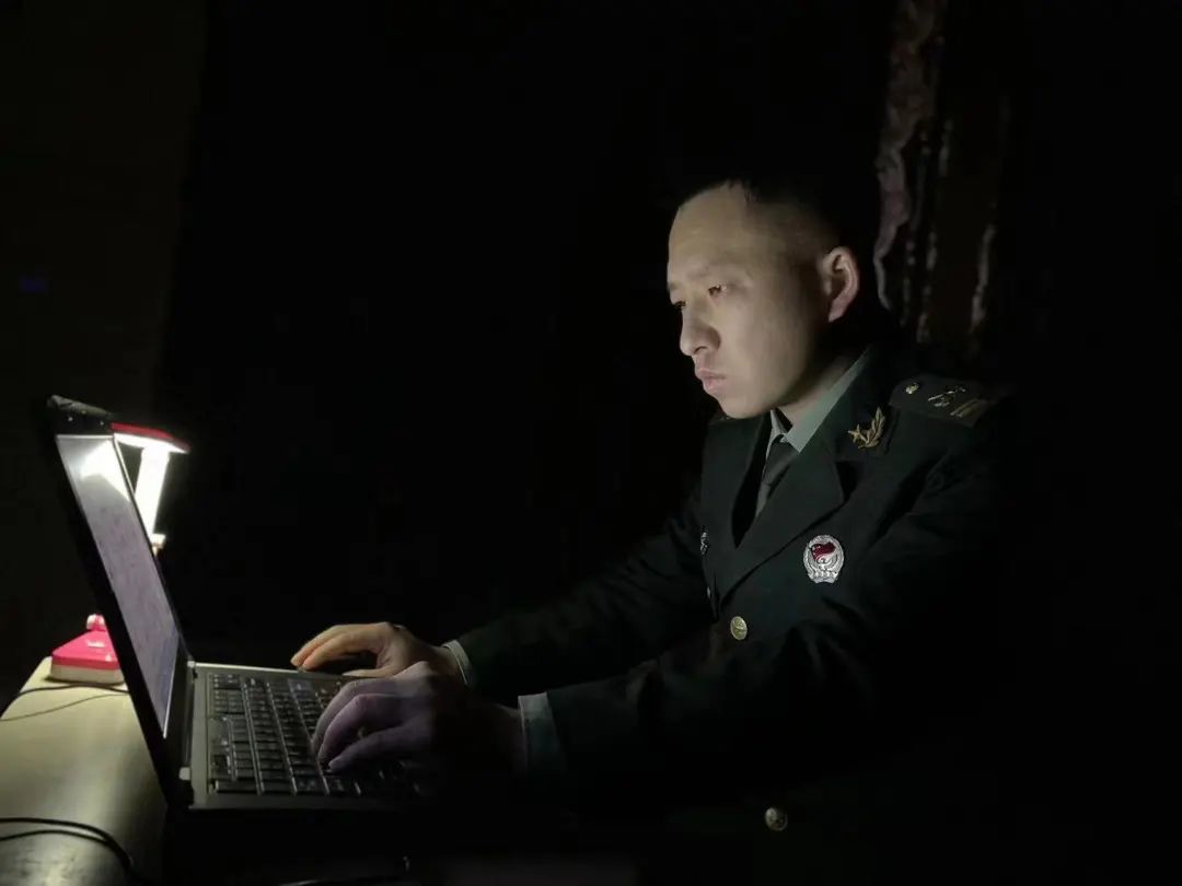 专业比武夺魁,二级上士荣立二等功_澎湃号·政务_澎湃新闻-the paper