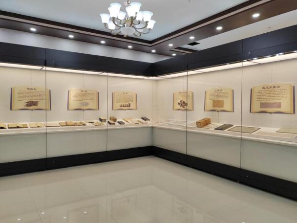 魂文化印迹民族之光武威市博物馆藏古代民族文献展在皋兰县博物馆开展