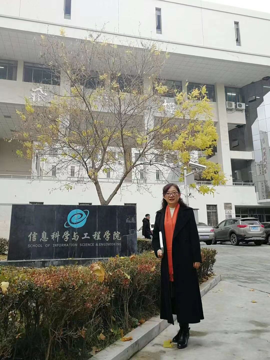 "杨妈妈":这个讲台,一站就不止三十五年……_澎