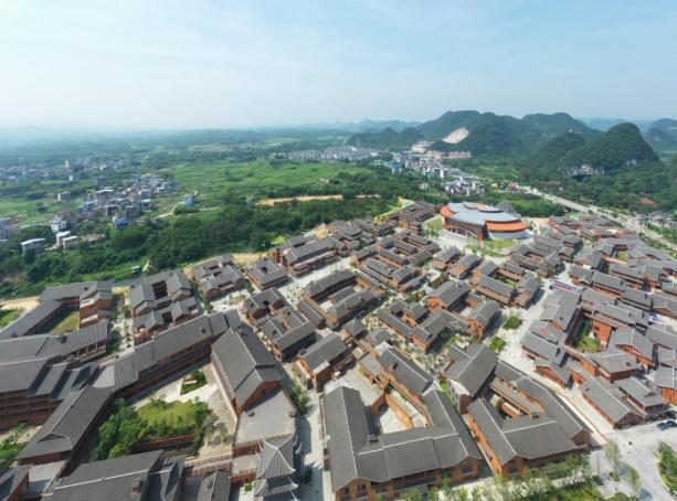 图源:秀美融水风情苗乡推荐景点龙女沟景区龙女沟景区坐落在广西融水